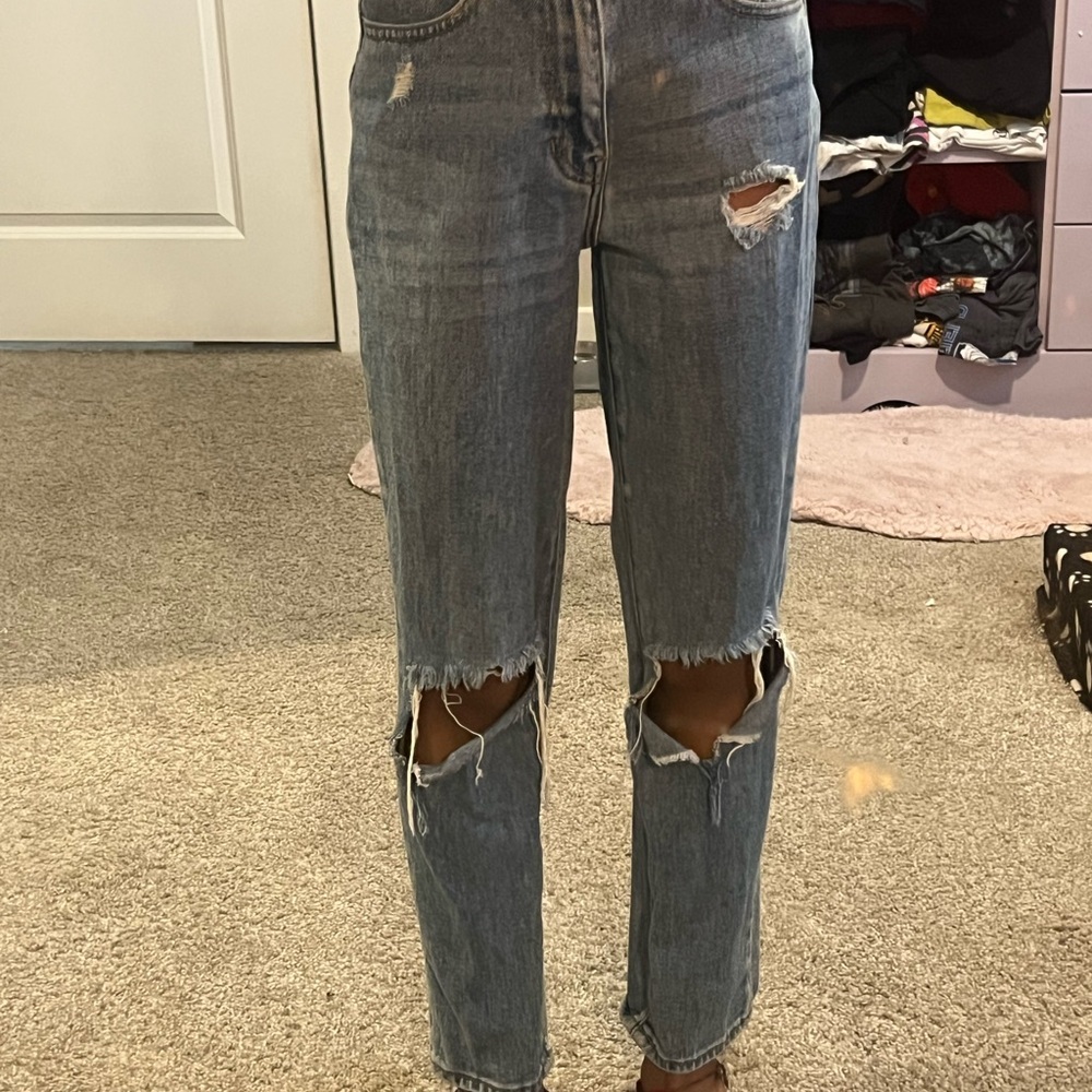 PacSun Ripped Straight Leg Jeans in Blue